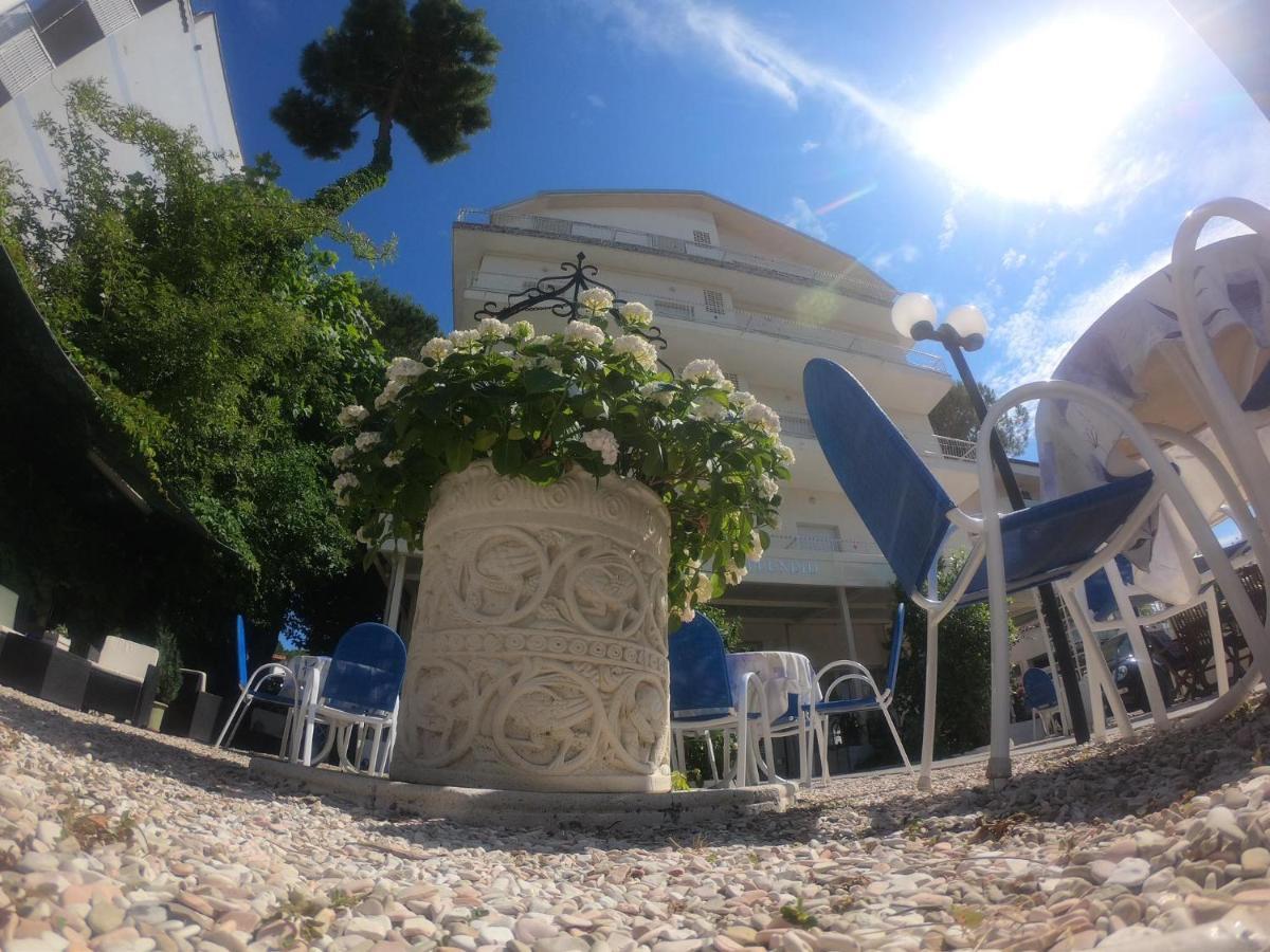 Splendid B&B Milano Marittima Exteriér fotografie